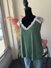 Load image into Gallery viewer, Green &amp; Lace Top
