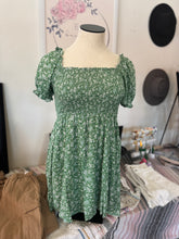 Load image into Gallery viewer, Green Sundress
