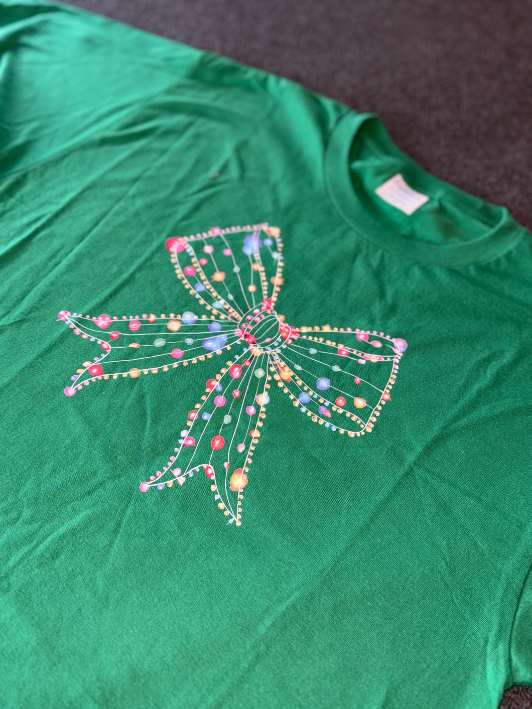 Christmas Bow Tee - Size Medium