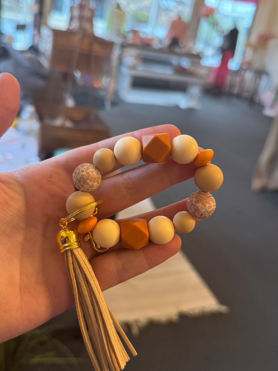 Neutral Stretchy Key Ring